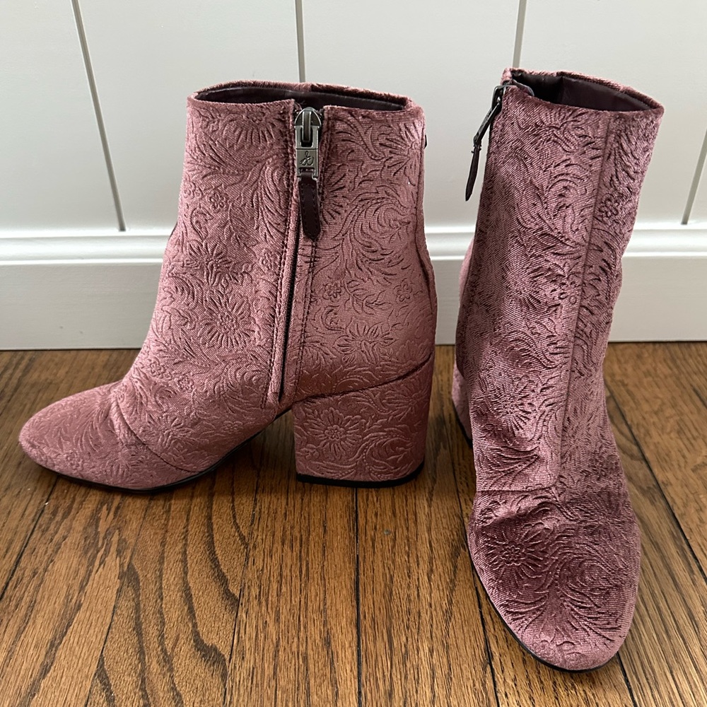 Sam Edelman Taye Boots 
Mauve Velvet, size 7